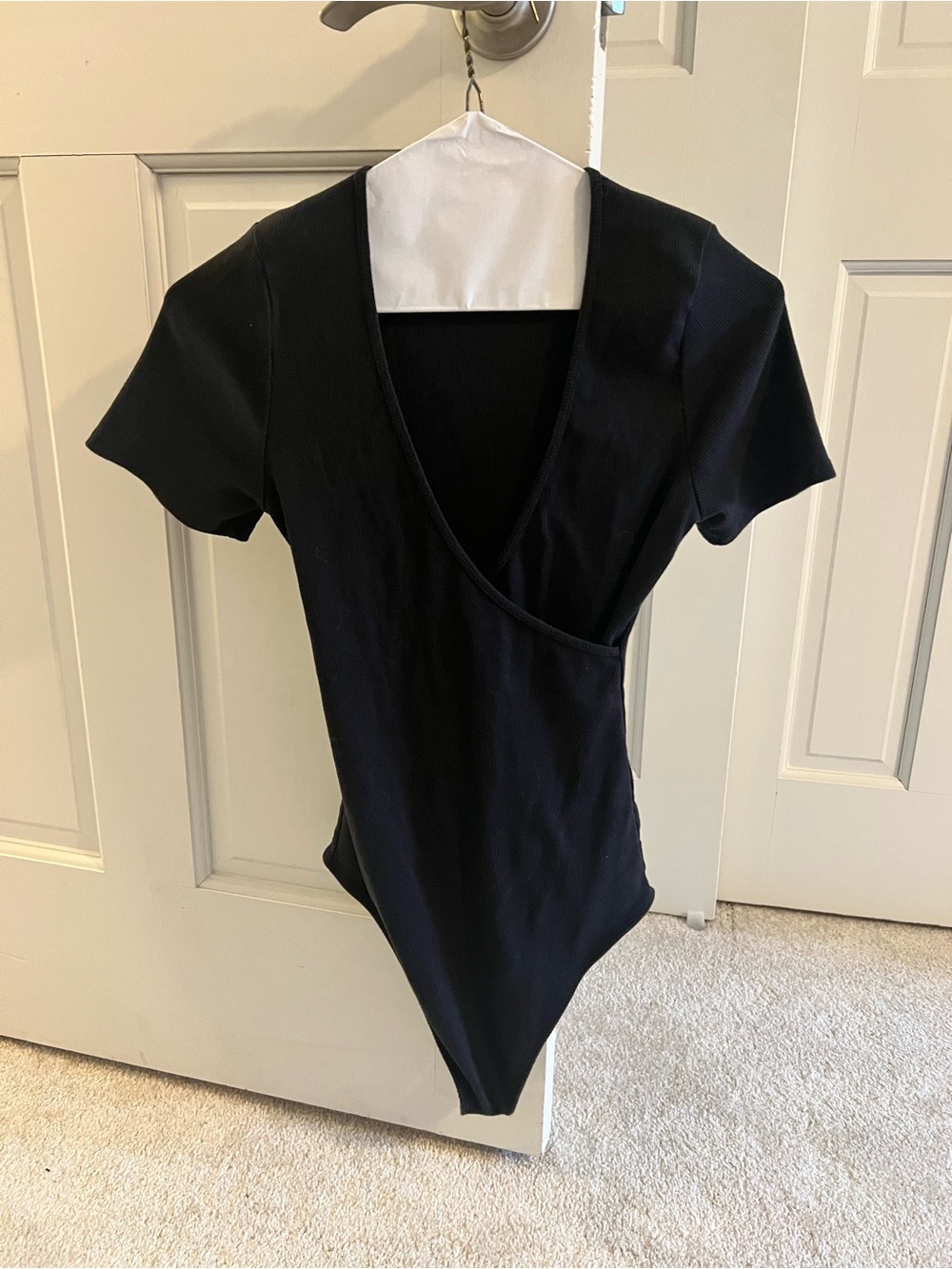 Abercrombie & Fitch Black Short Sleeve V-Neck Bodysuit